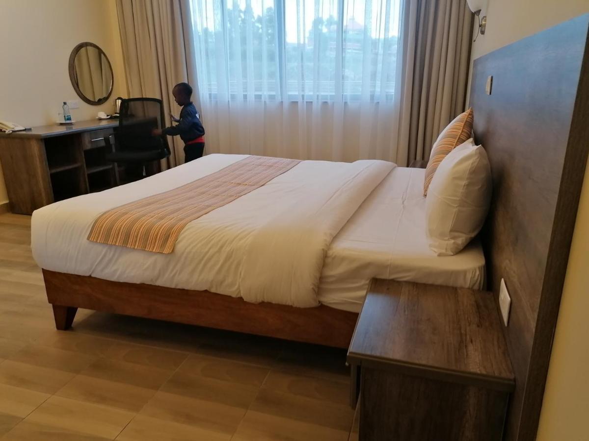 The Willis Hotel, Bomet Ngoại thất bức ảnh