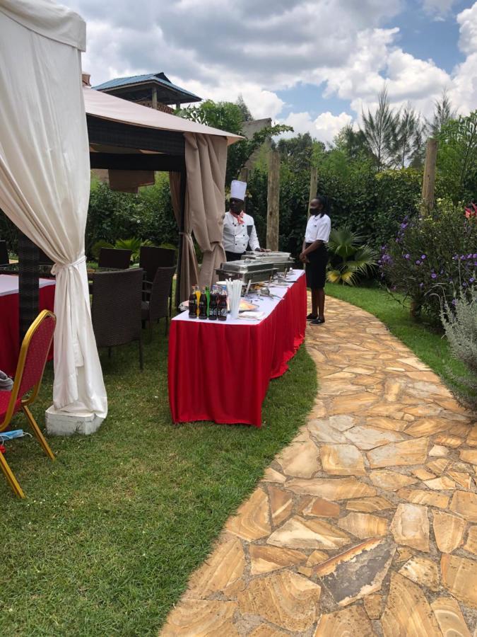 The Willis Hotel, Bomet Ngoại thất bức ảnh