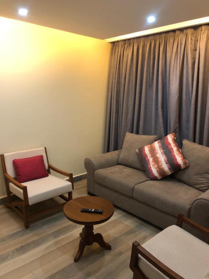 The Willis Hotel, Bomet Ngoại thất bức ảnh